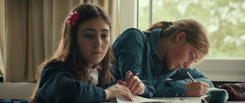 Heartstrings (2016) download