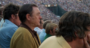 Hustle (1975) download