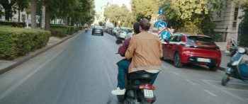 Io e te dobbiamo parlare (2024) download