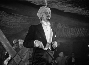 Journey Into Fear (1943) download