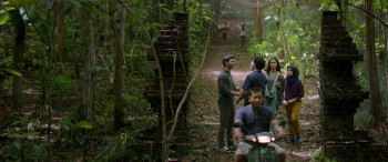 KKN di Desa Penari: Luwih Dowo, Luwih Medeni (2022) download