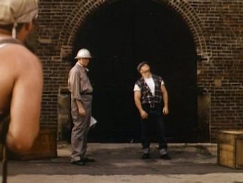 Mob Queen (1998) download