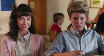 Munchie (1992) download