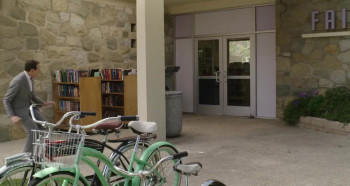 Pee-wee's Big Holiday (2016) download