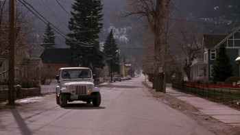 Phantoms (1998) download