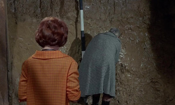 Quatermass and the Pit (1967) download