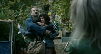 Queen of Montreuil (2012) download