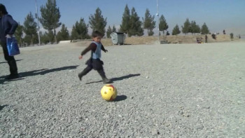 Ronaldo vs. Messi: Face Off! (2017) download