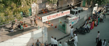 Roohi (2021) download