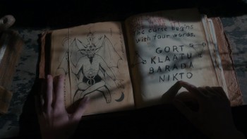 Scary Movie 5 (2013) download