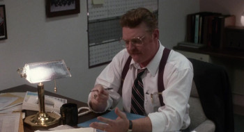 Shadowhunter (1992) download