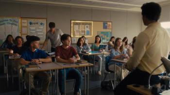 Sidelined: The QB and Me (2024) download