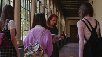 Sirenele: Secretul Medalionului (2025) download