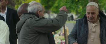 Six pieds sur Terre (2023) download