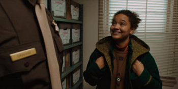 Susie Searches (2022) download