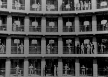 The Ghost That Never Returns (1930) download