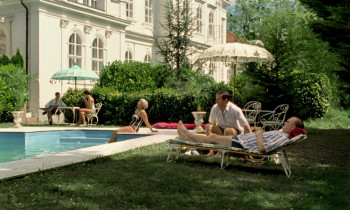 The Good Traitor (2020) download