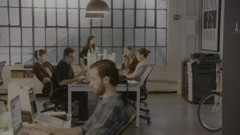 The Intern (2015) download