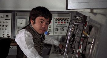 The Man with the Golden Gun (1974) download