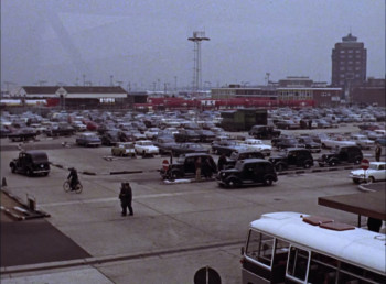 The Six Million Dollar Man: The Solid Gold Kidnapping (1973) download