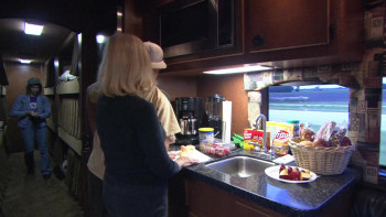 To Tulsa and Back: On Tour with J.J. Cale (2005) download