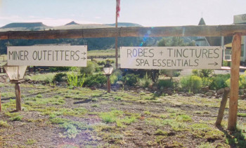 Two Plains & a Fancy (2018) download