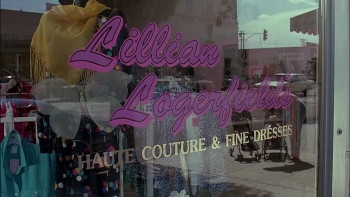 Welcome Home, Roxy Carmichael (1990) download